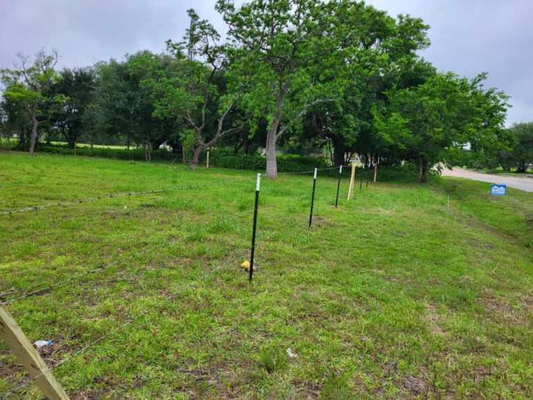 423  2nd Avenue Texas City Texas 77590, 33