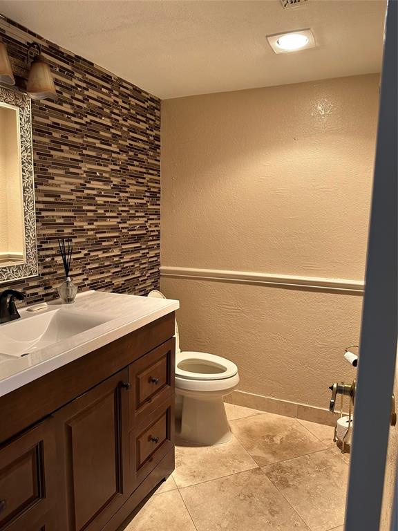 Photo #10: 79975218 Listing 