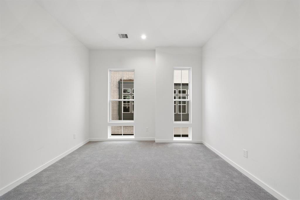 Easily customize this secondary bedroom into a dedicated study, a home gym, or any other use that suits your needs.