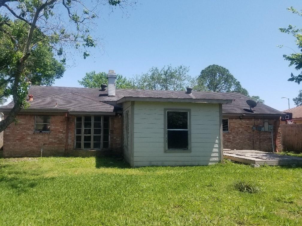 12719 Gotham Dr, Houston, TX 77089