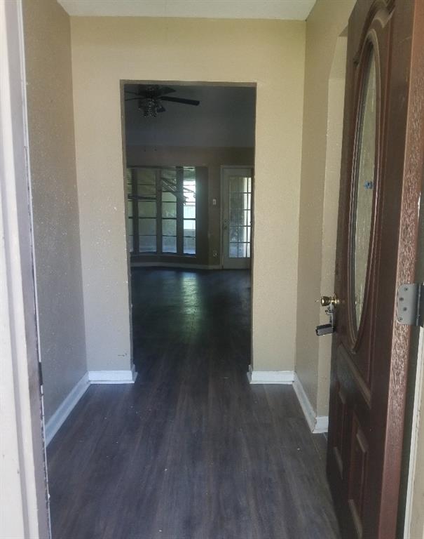 12719 Gotham Dr, Houston, TX 77089