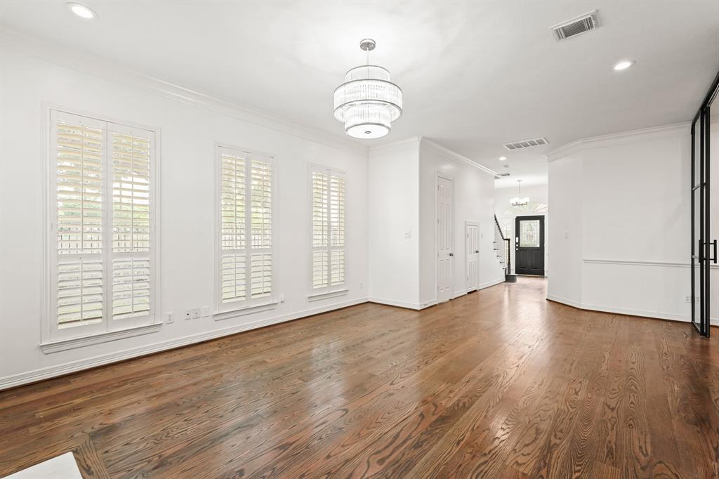 Photo #6: 26055337 Listing 