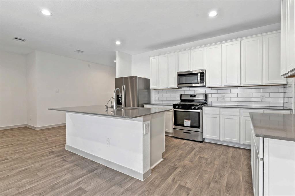 3803  Hordley Terrace Trail Fulshear Texas 77441, 30