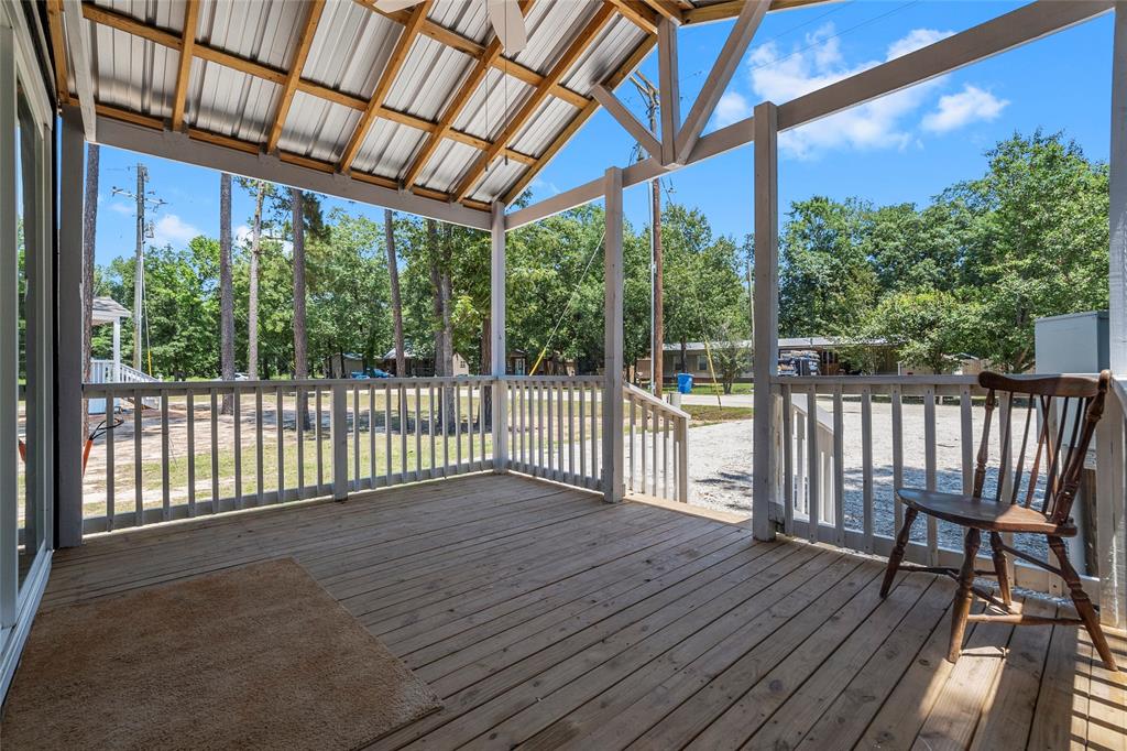 537  Lexington  Livingston Texas 77351, 44