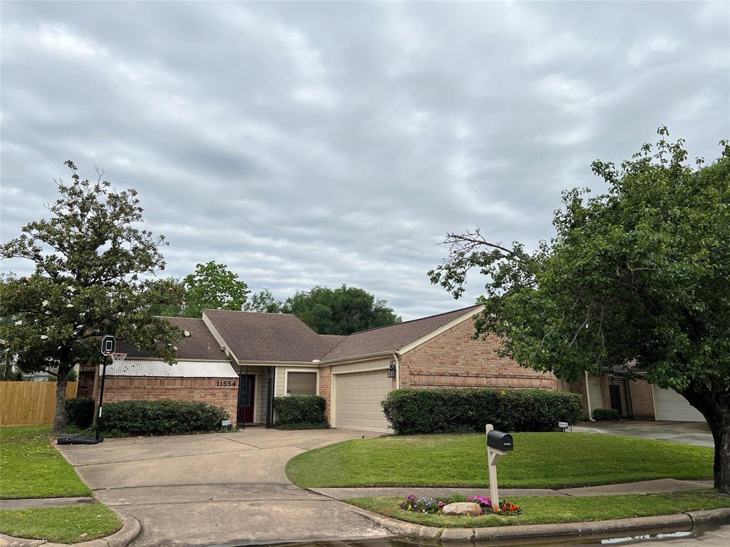 11654  Manor Park Drive Houston Texas 77077, 31