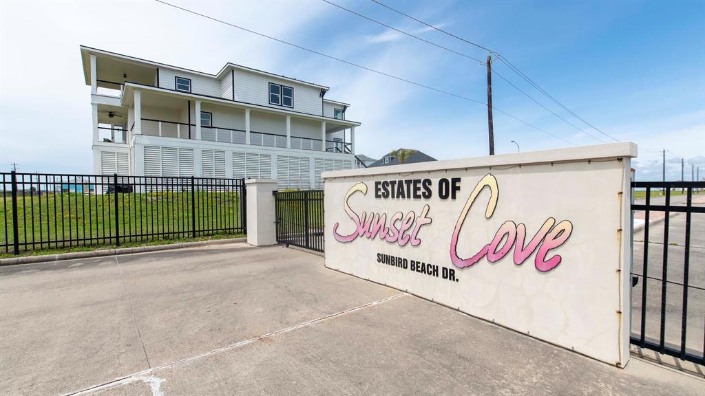21302  Scissor Tail Lane Galveston Texas 77554, 33