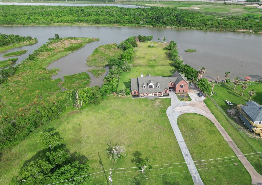 WELCOME TO YOUR DREAM HOME!