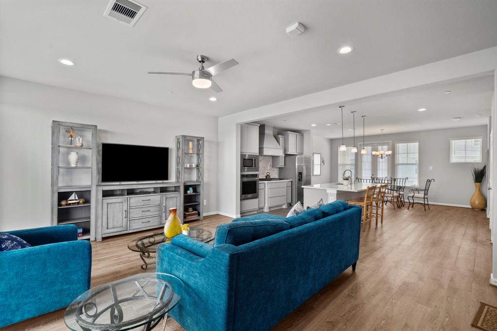 2715 Veranda Fls, League City, TX 77573