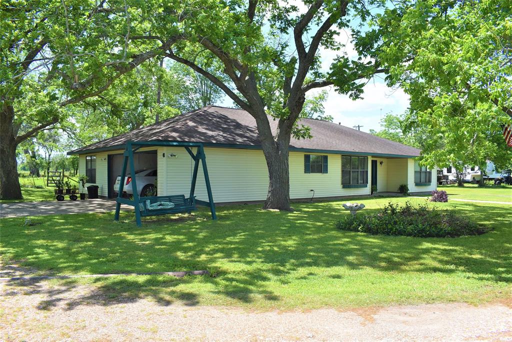 Come sit out in the shade in the evenings!