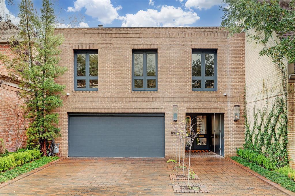 MLS: 2936219 Condo For Sale