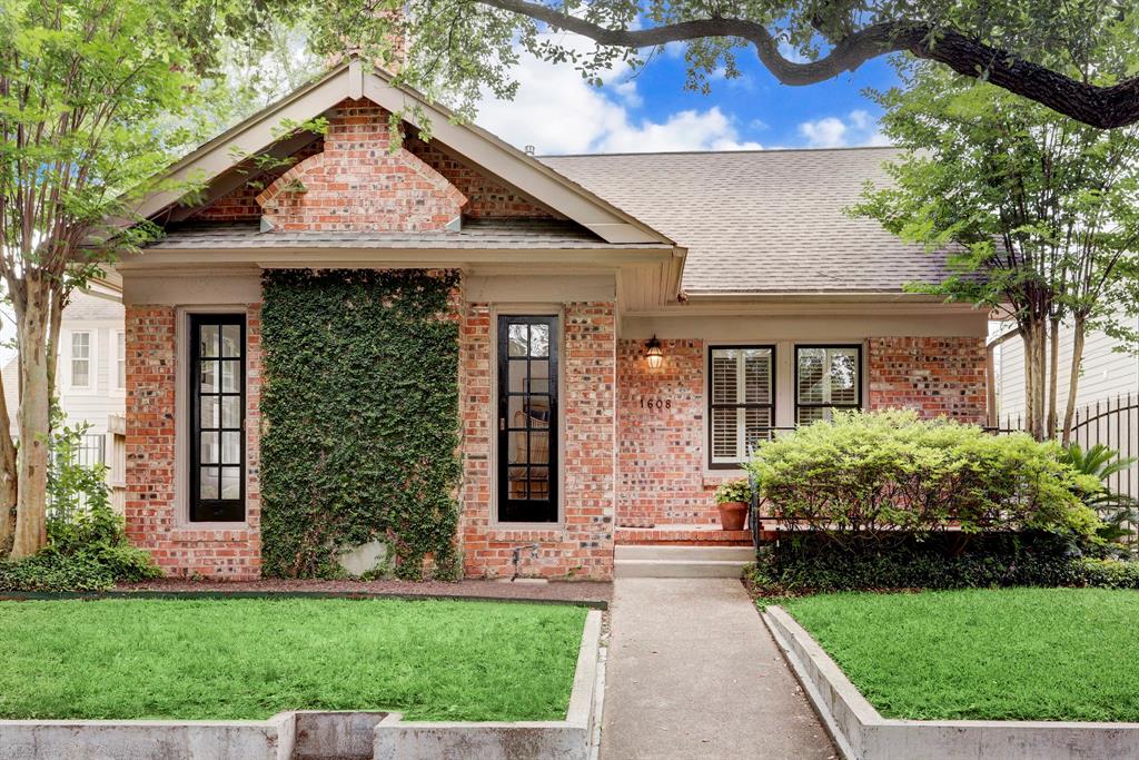 1608 Vassar Street, Houston, TX 77006 - Property Listing at The Reyna Group
