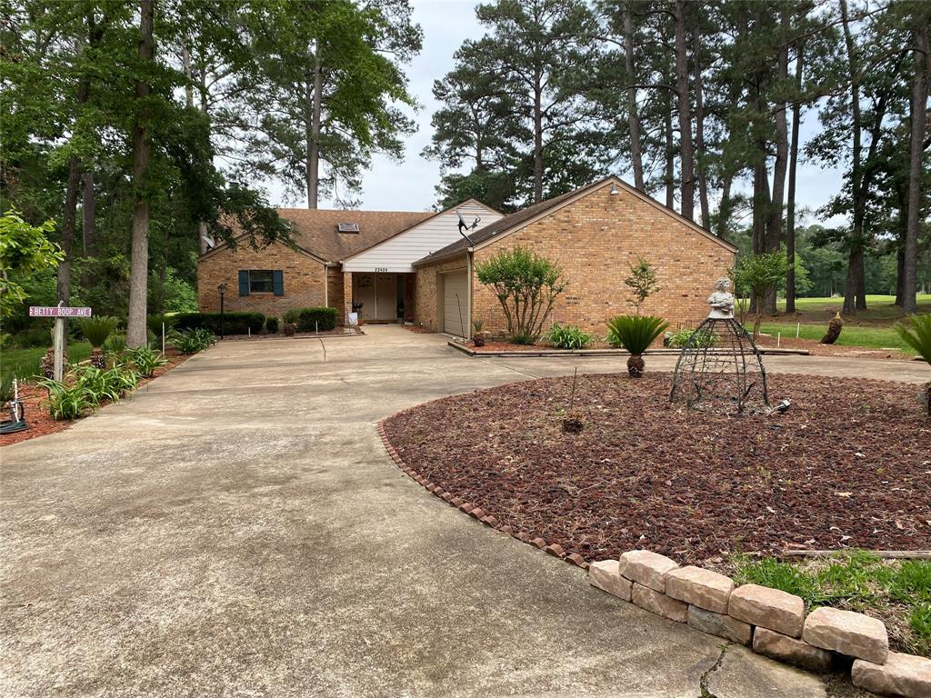 22424  Pine Valley Huntsville Texas 77320, 64