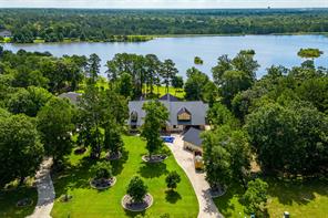  268 Lakeside Hills Dr, Montgomery, TX 77316