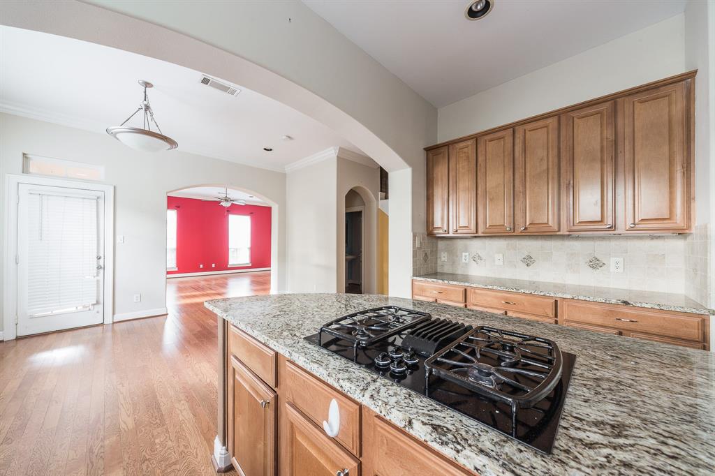 Photo #7: 39966841 Listing 