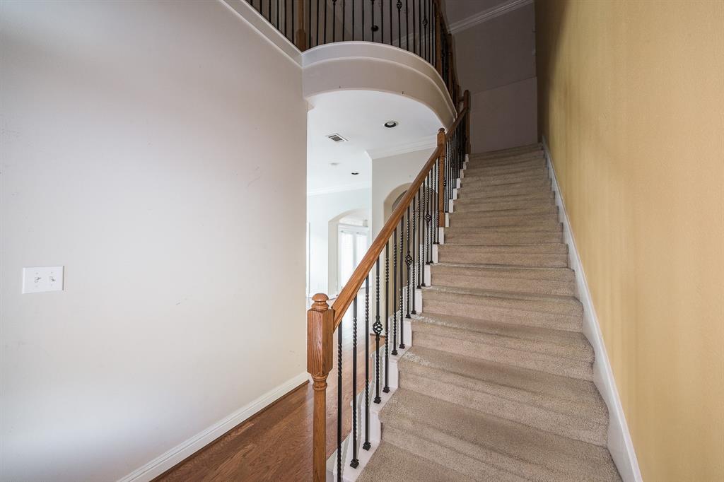 Photo #10: 39966841 Listing 