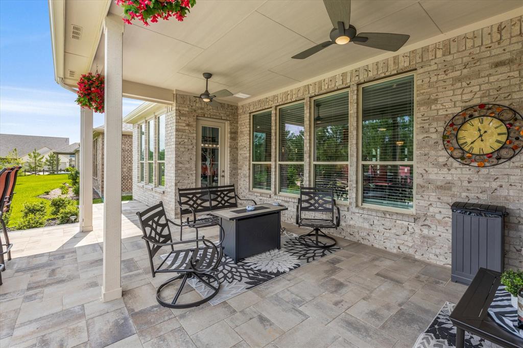 If you like outdoor living check out this back yard.