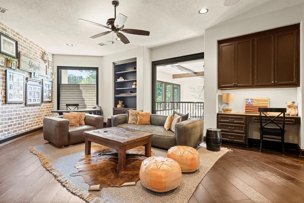 Built in work/ study area with Juliet balcony overlook the downstairs living room.