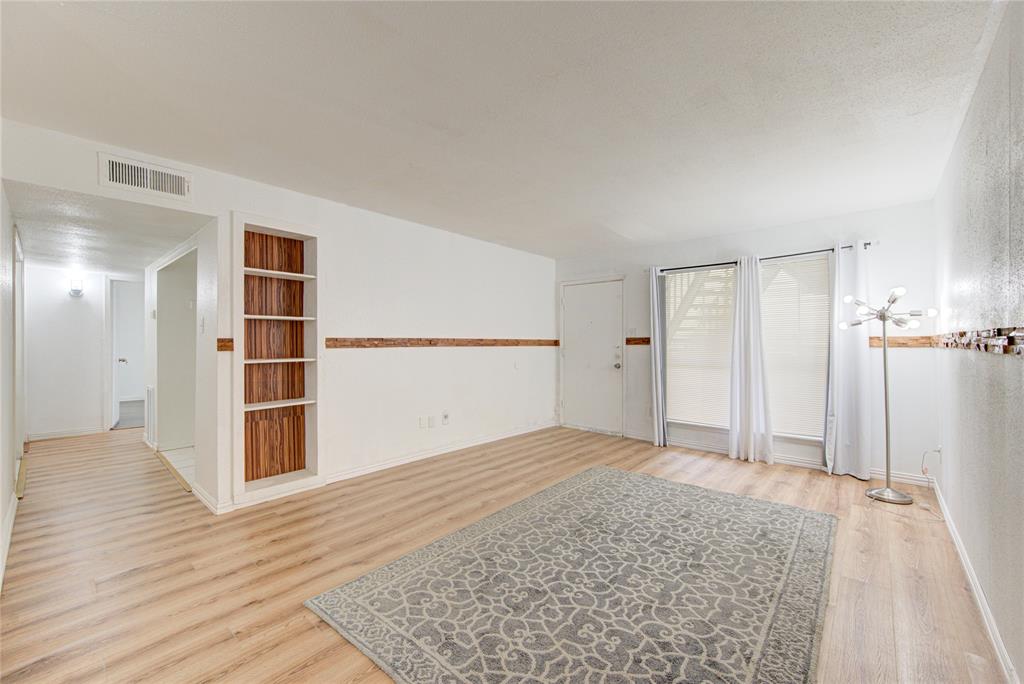 Photo #3: 19409566 Listing 