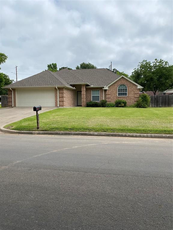 211 Choctaw Drive, Stephenville, TX 76401