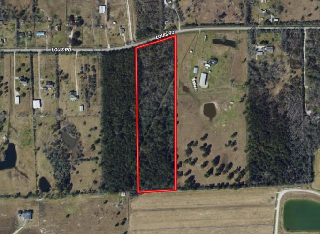 3232 Louis Road Crosby, Texas 12.79 Acres in Crosby, Texas! Will Divide. Wooded with approximate 375' road frontage. Opportunities are endless. Bring your horses and your ATVs. Less than 15 miles from Atascocita, this location is great for a weekend getaway or to build your custom home on.