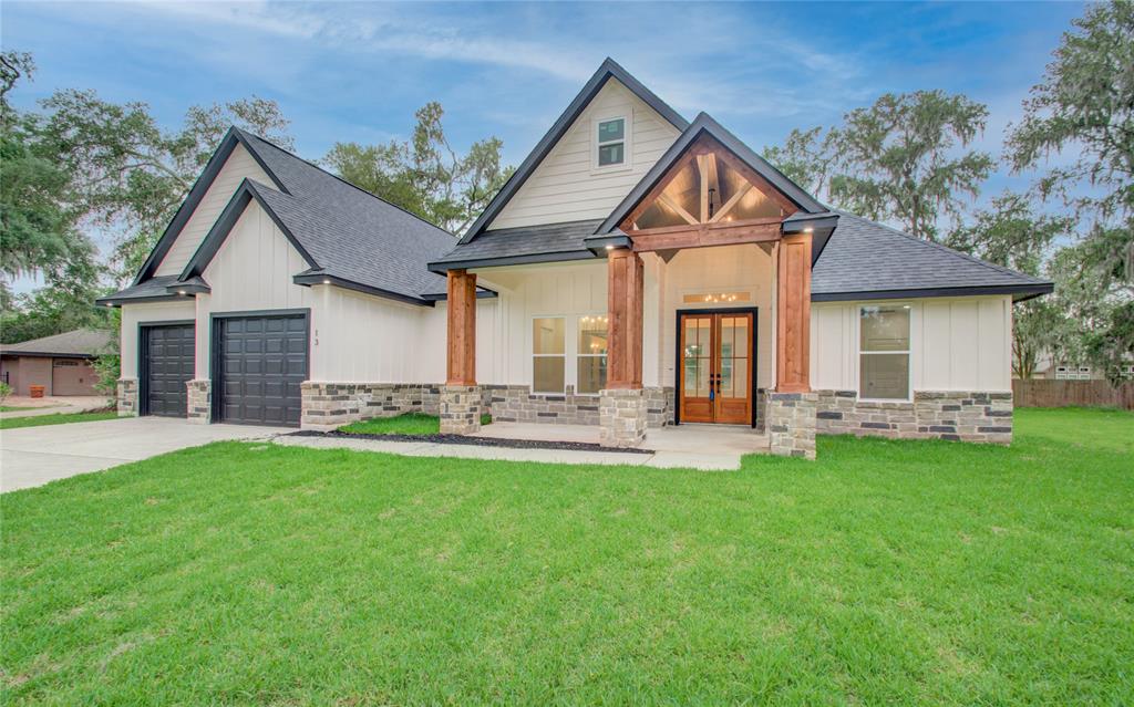 13  atmore ln west columbia, TX 77486