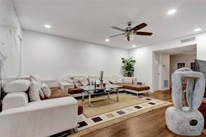 5807 Beverlyhill, Houston, TX, 77057