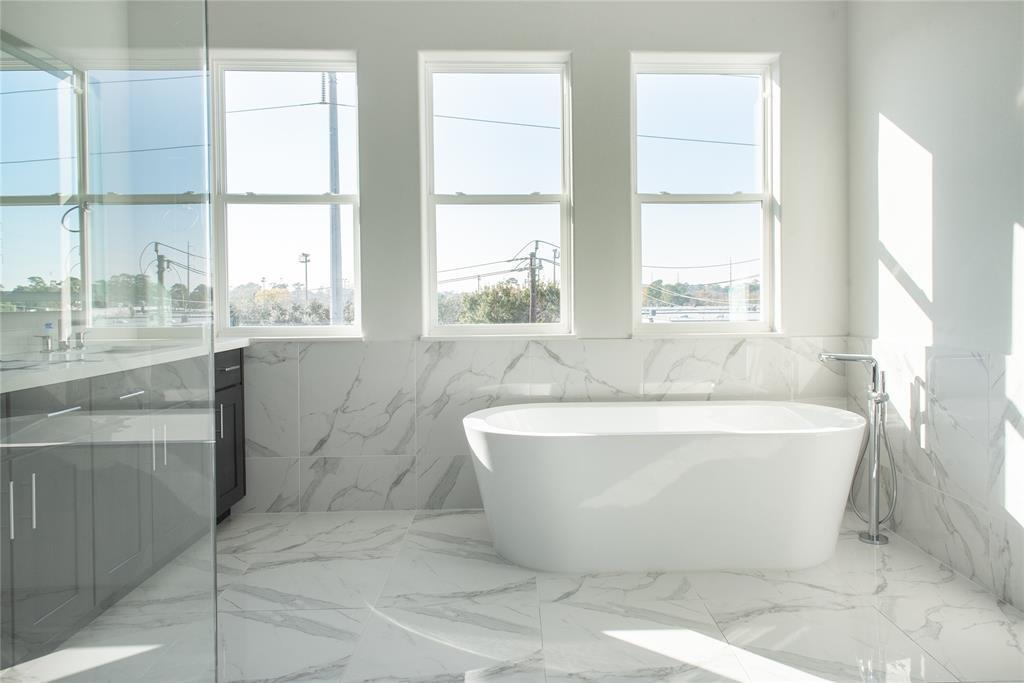 Photo #4: 29137542 Listing 