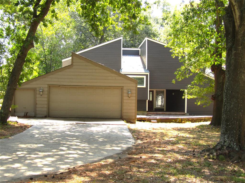 109  Springs Edge Drive Conroe Texas 77356, 39