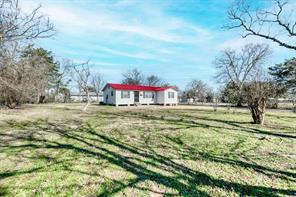 9393 Willow St, Midway, TX 75852