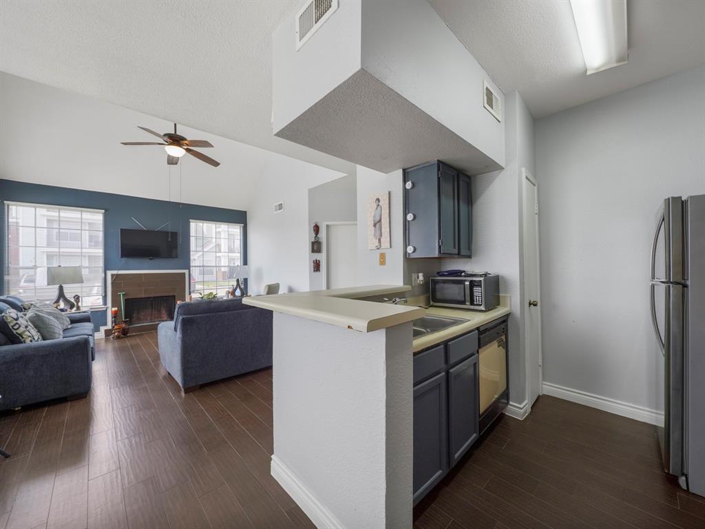 Photo #7: 82832953 Listing 