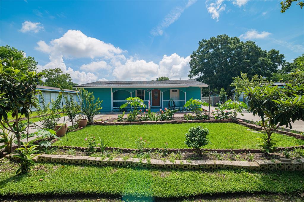 1601 W Crockett Street La Marque Texas 77568, 33