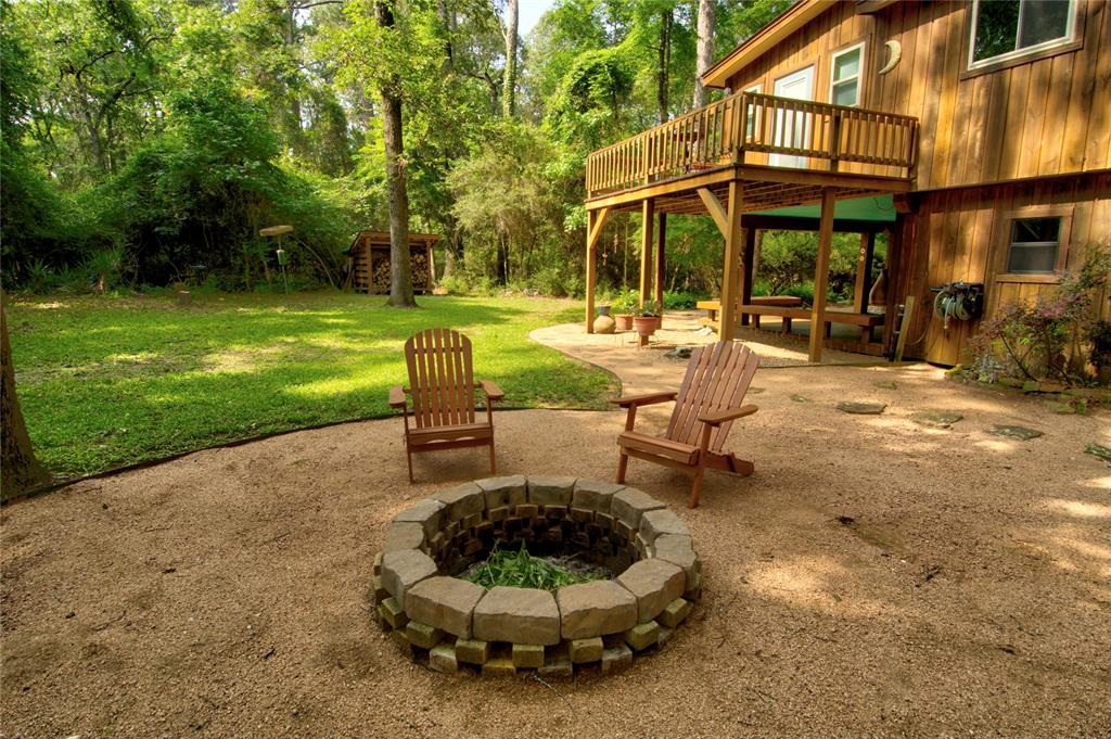 Enjoy the firepit on those cool Texas evenings.