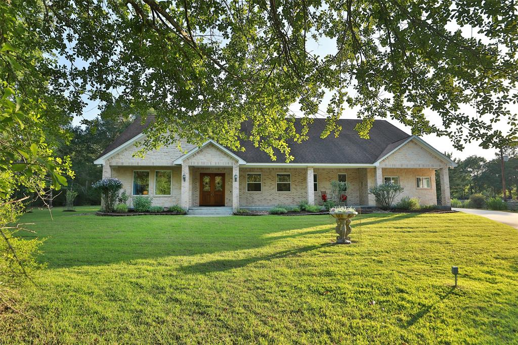25 year Fiberglass roof is featured with this house.