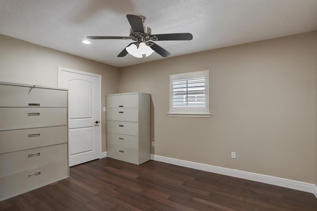 Secondary Bedroom/Office