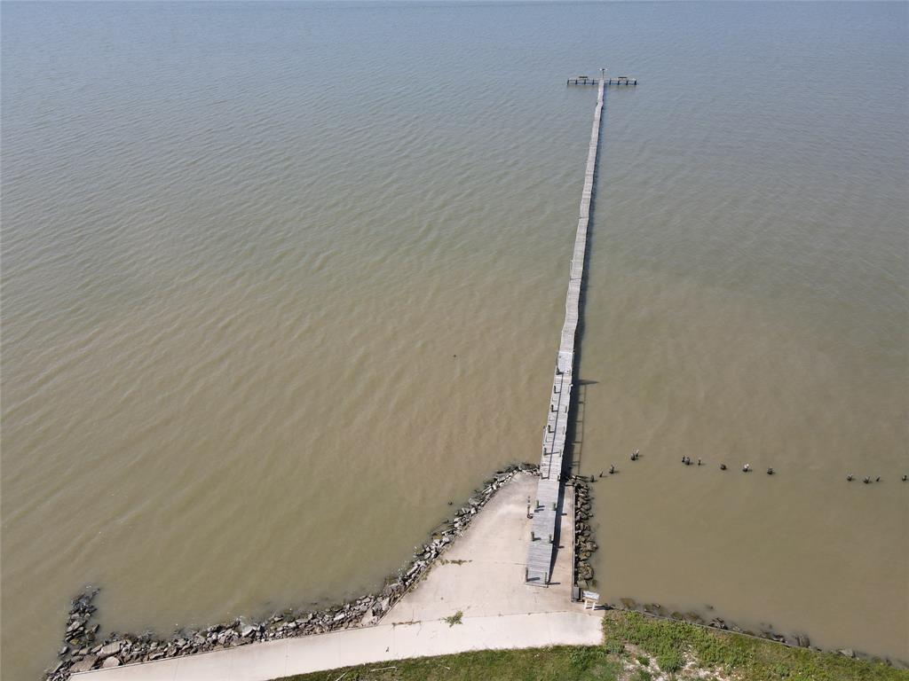 Community pier available for great fishing