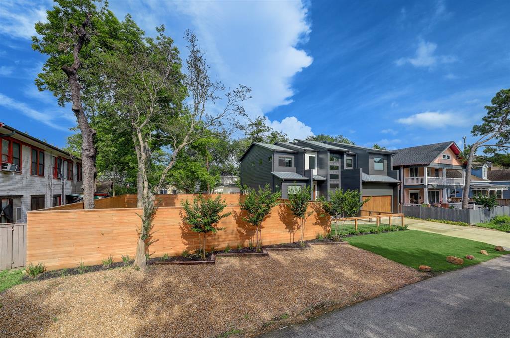 408  Enid Street Houston Texas 77009, 9