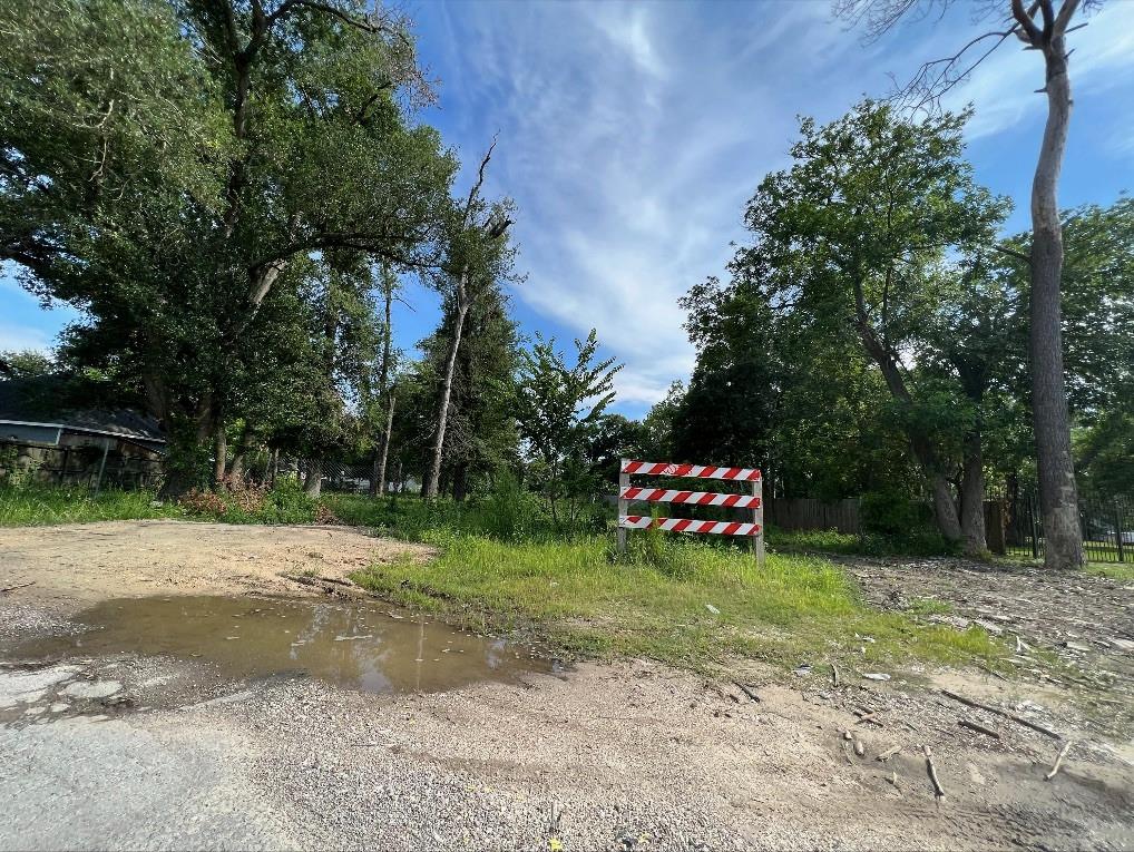 328 Eubanks, Houston, TX 77022