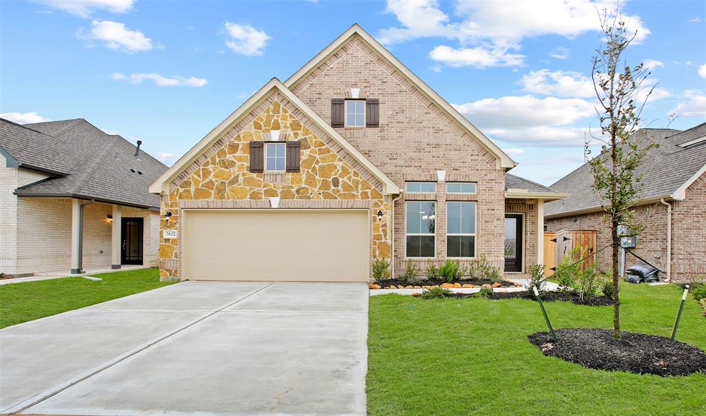 3602  prairie rose trail angleton, TX 77515