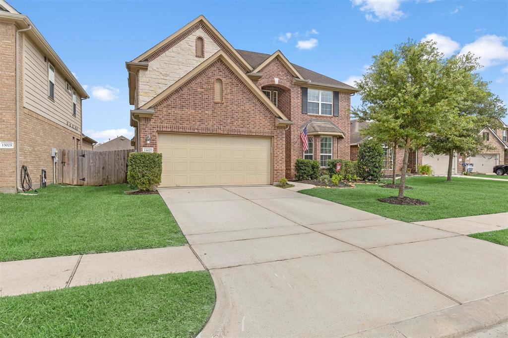 13027 Thorn Valley Court, Tomball, TX 77377