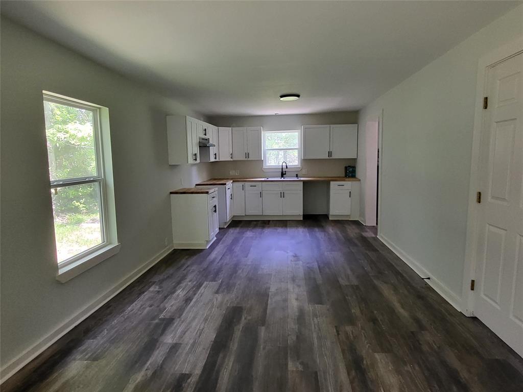 102 Pecan St, Daisetta, TX 77533