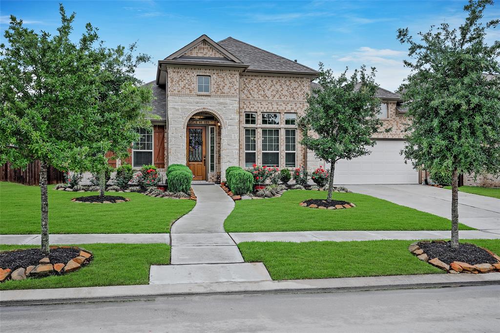 6011 Vineyard Creek Lane