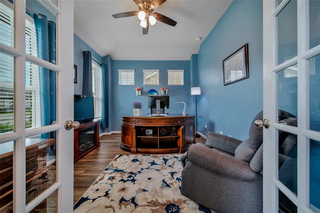 6011 Vineyard Creek Lane