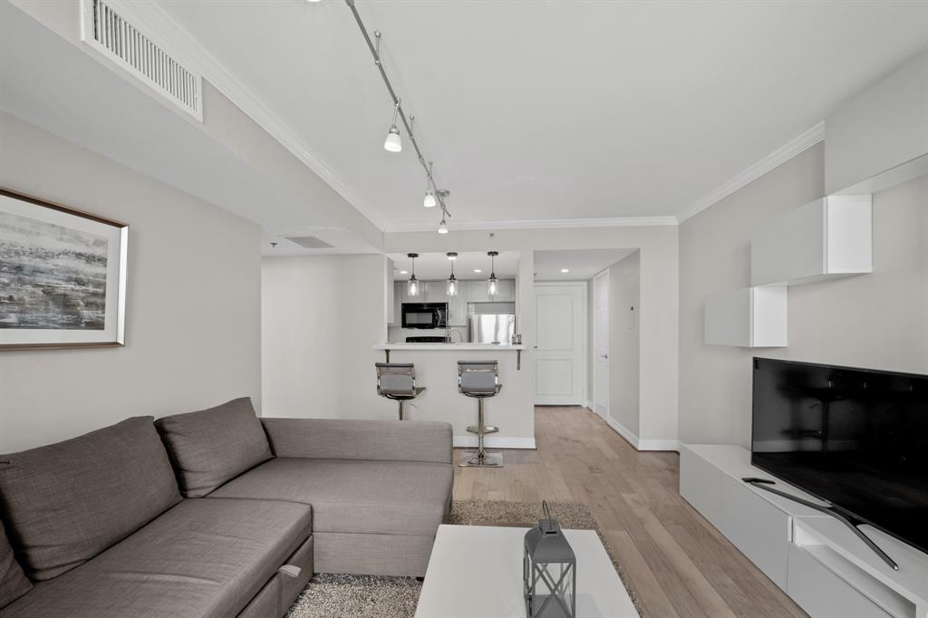 3525 Sage Road, Houston 3525 Sage Road Houston Texas 77056, 22