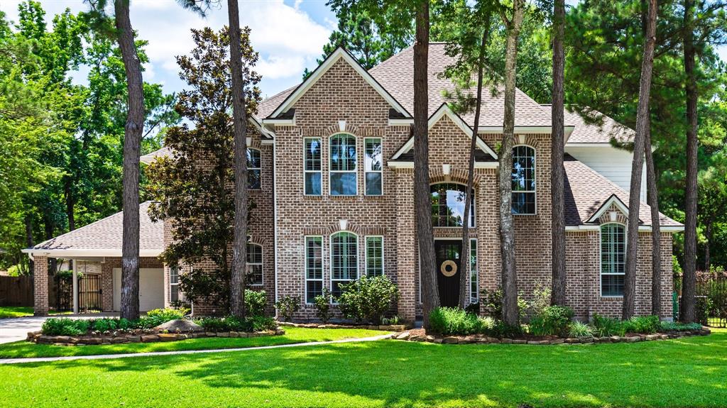 168 Golden Shadow Circle, The Woodlands, TX 77381