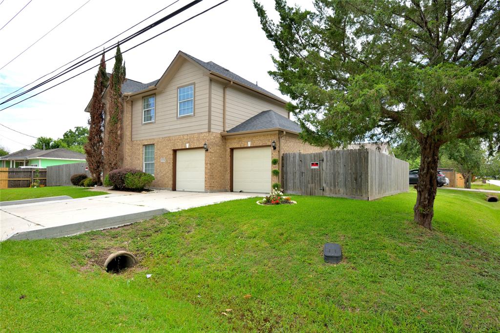 9226  Easthaven Boulevard Houston Texas 77075, 3