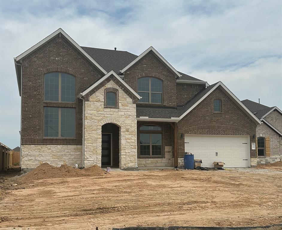 725  Kingwood Drive League City Texas 77573, 33