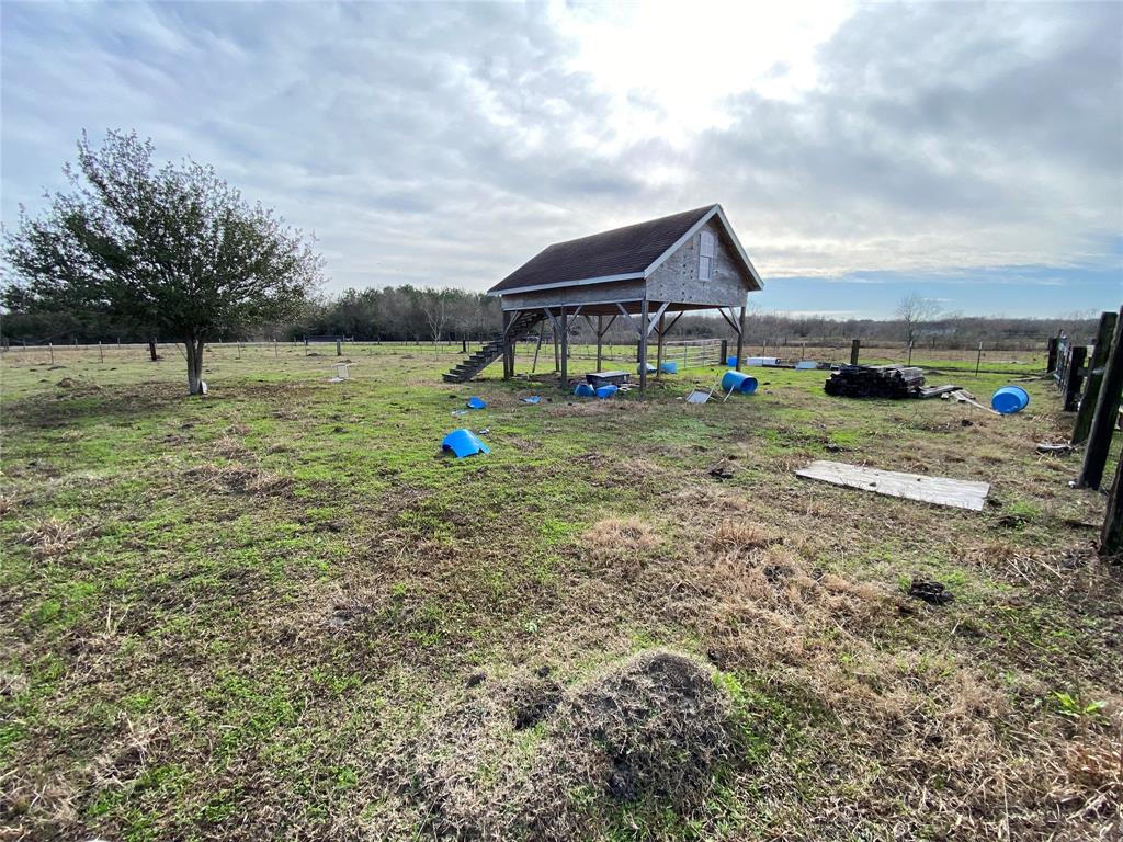 6006 Fm 686, Dayton, TX 77535