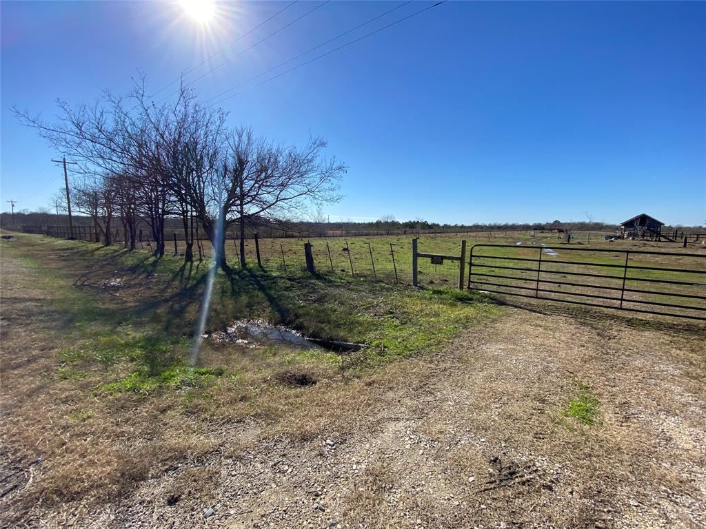 6006 Fm 686, Dayton, TX 77535