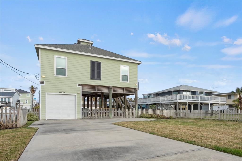21910 Matagorda Drive, Galveston, TX 77554