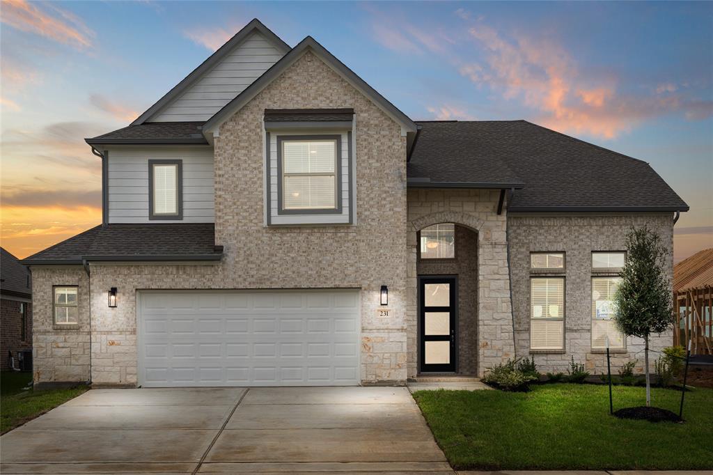 Welcome home to 231 Upland Drive located in Beacon Hill and zoned to Waller ISD.